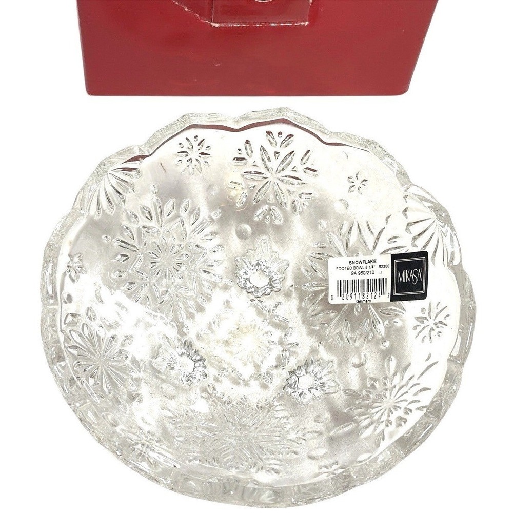 Mikasa Snowflake Footed Bowl 6.25 Inch Crystal Glass Germany SA 960/210 Holiday